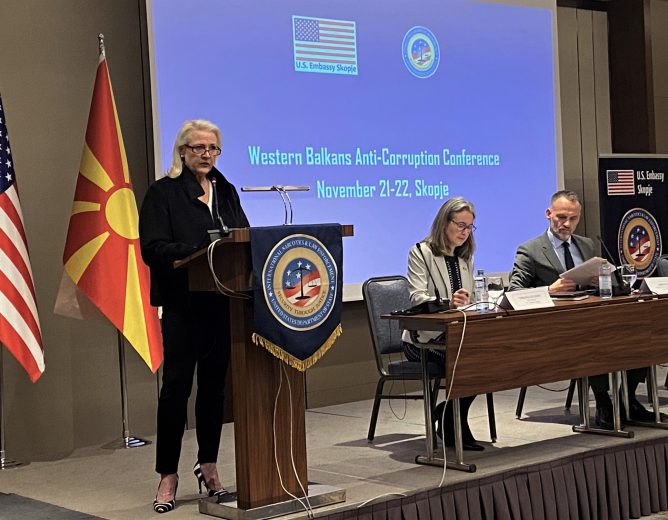 Drejtori i APK-së merr pjesë në Konferencën Anti-Korrupsion për Ballkanin Perëndimor