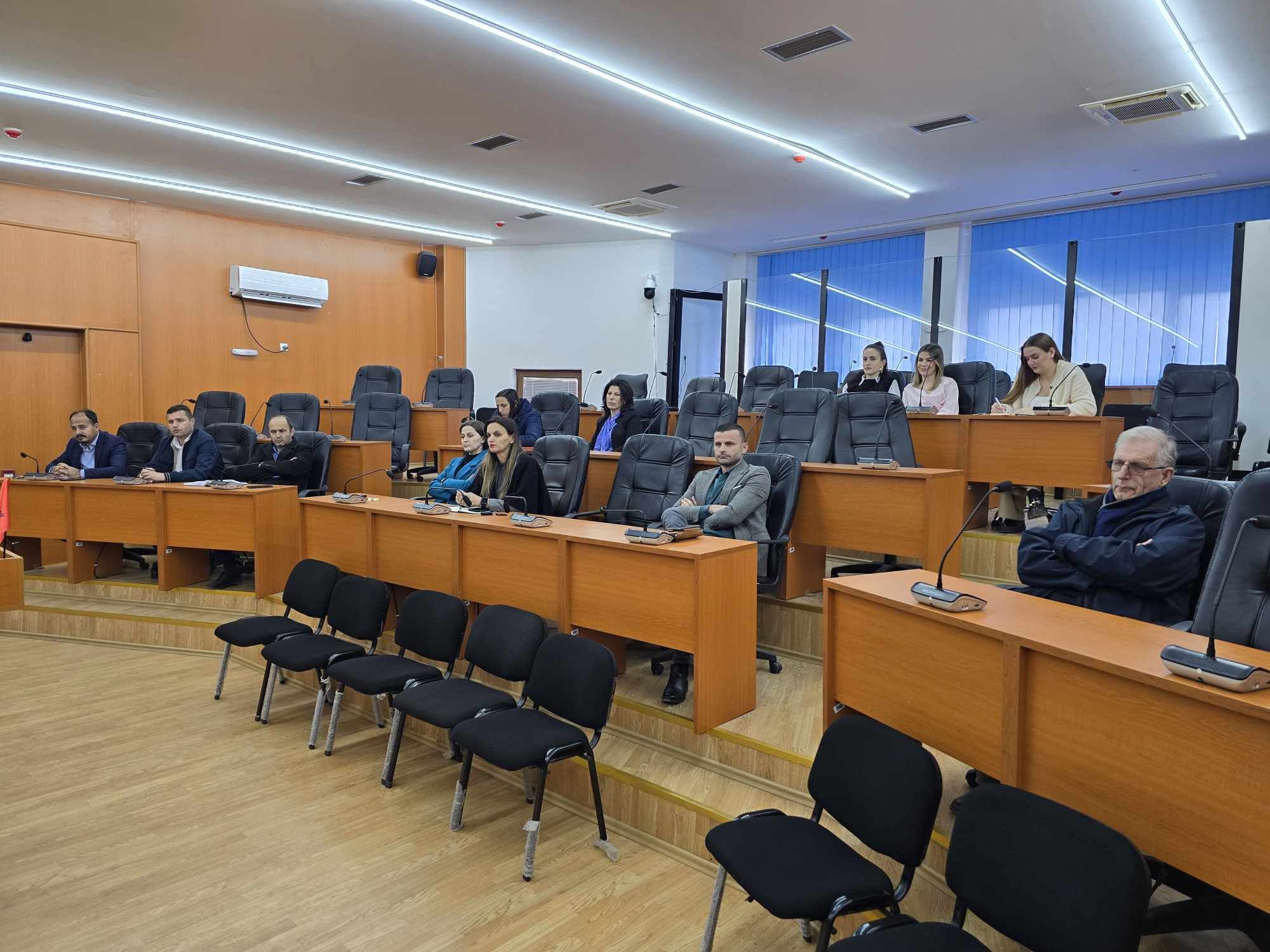 MBAHET KONSULTIMI PUBLIK PËR DRAFT-PLANIN E VEPRIMIT KUNDËR BRAKTISJES DHE MOSREGJISTRIMIT TË SHKOLLËS 2024-2026