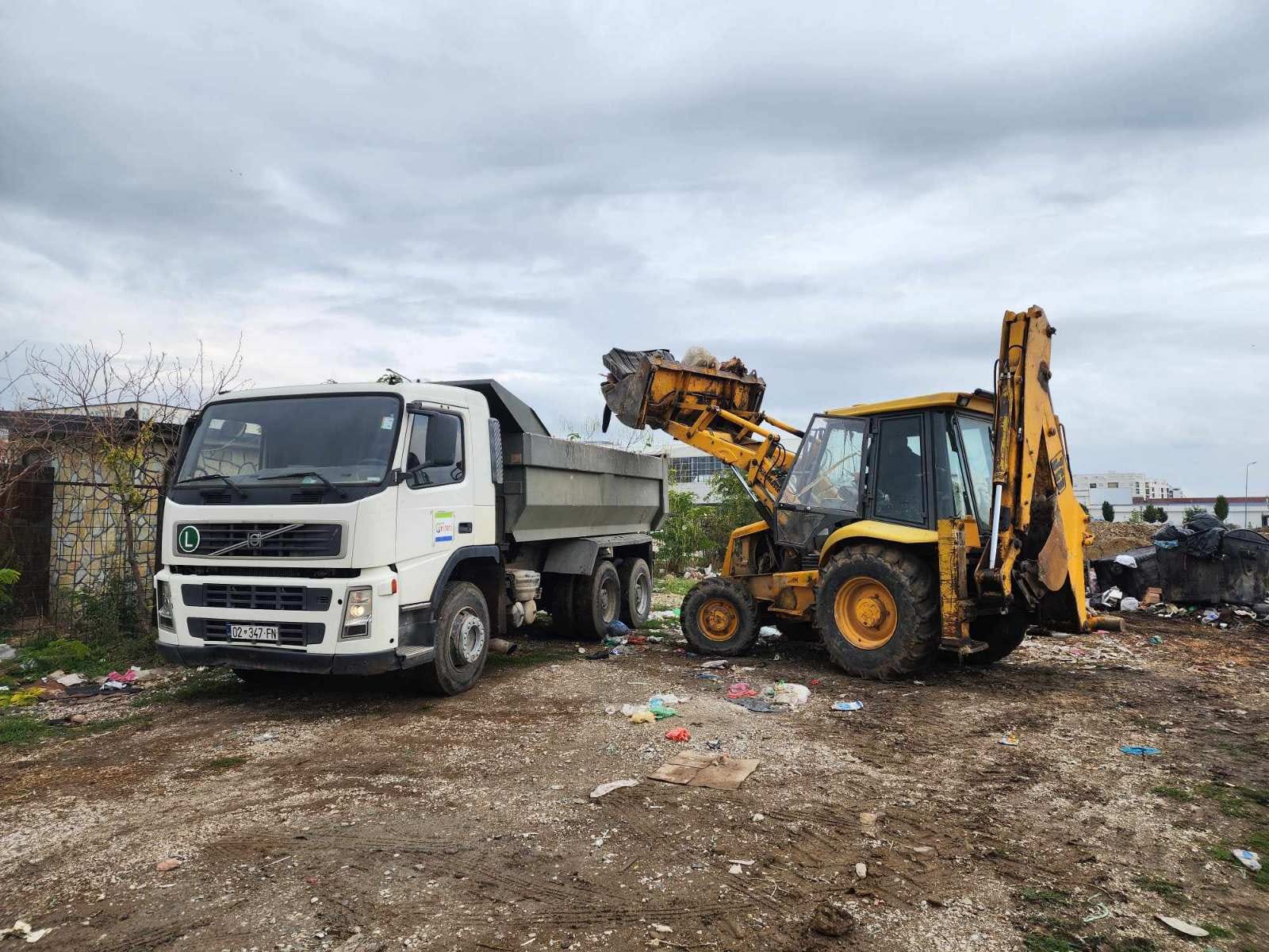 Drejtoria e Shërbimeve Publike po vazhdon angazhimin e përditshëm të mirëmbajtjes së hapësirave publike
