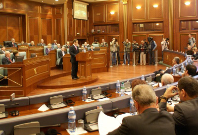 Zëvendëskryeministri Kuçi: Kushtetuta fuqizon Republikën tonë si shtet të pavarur, sovran, demokratik, unik dhe të pandashëm