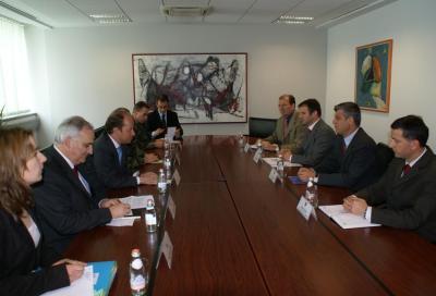 Kryeministri i Qeverisë së Kosovës, Hashim Thaçi, priti Ministrin e Mbrojtjes të Luksemburgut, z. Jean Loius Schiltz