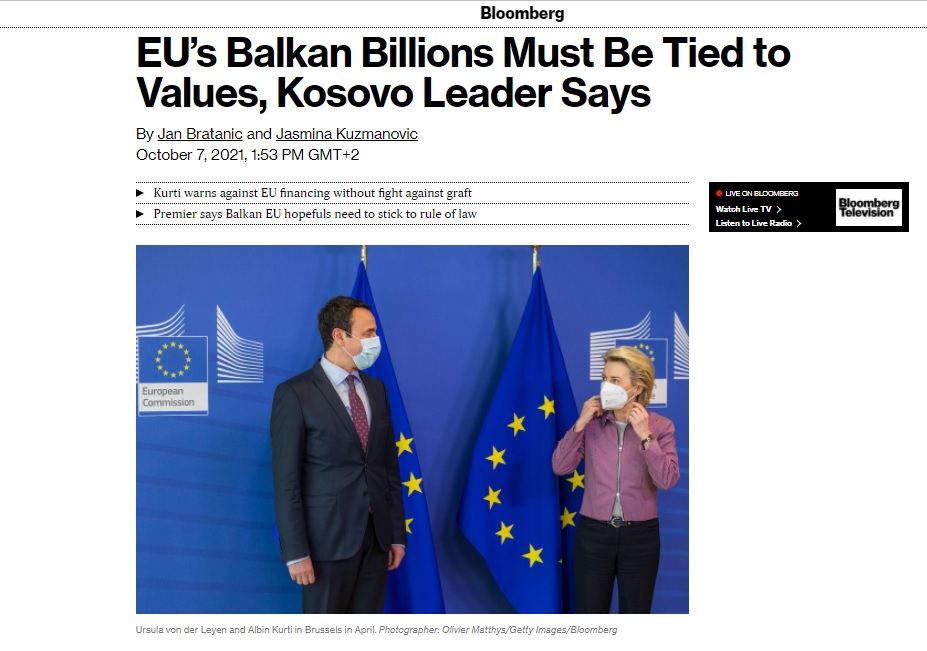 Kryeministri Kurti për “Bloomberg”: “Miliardat e BE-së për Ballkanin Perëndimor duhet të ndërlidhen me vlerat e BE–së”
