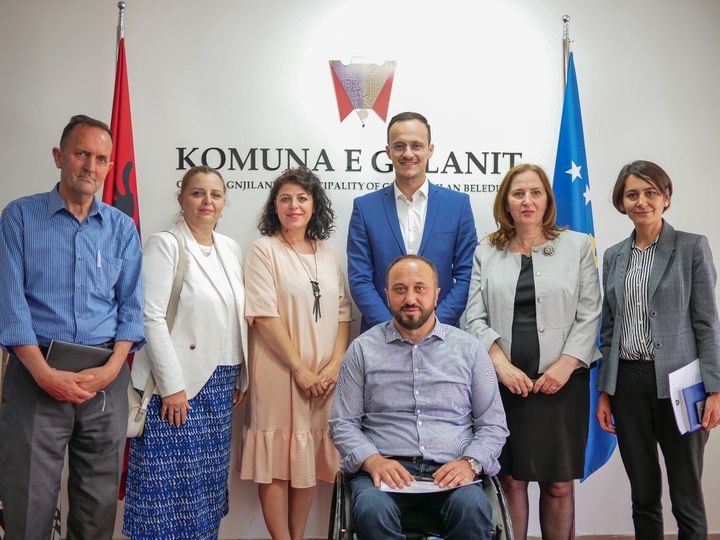 Predstavnici Ministarstva administracije lokalne samouprave posetili su opštinu Gjnilane