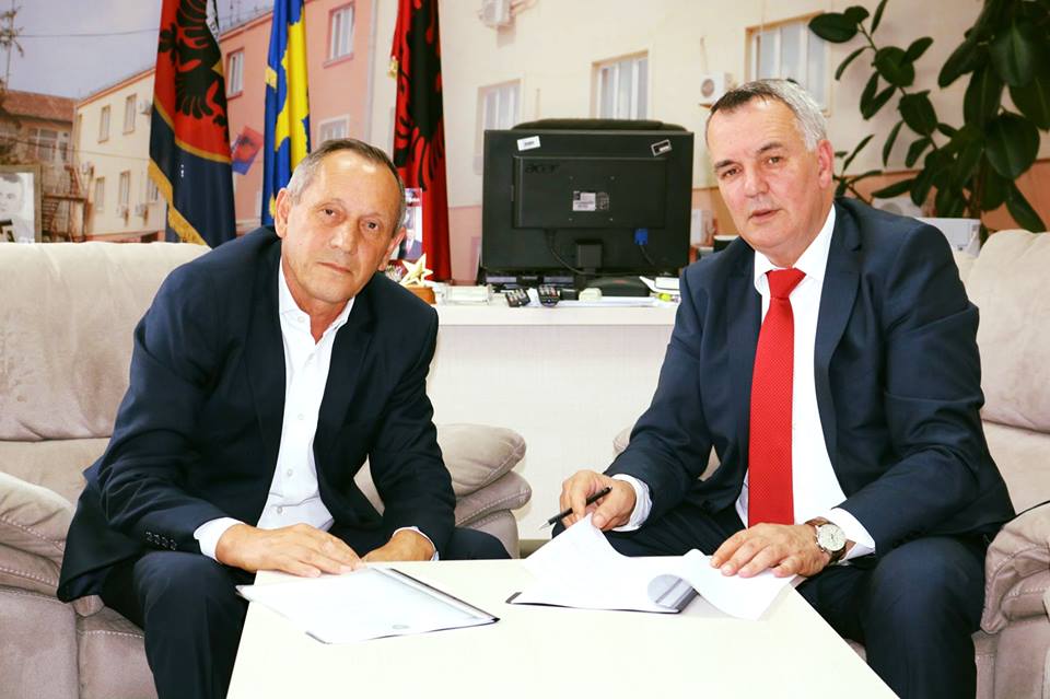 МАЛС подржава општину Липљан у реализацији пројекта “Уређивање јавног простора у улицама Авди Кељменди и Харедин Бајрами” код кружног тока за Магуру