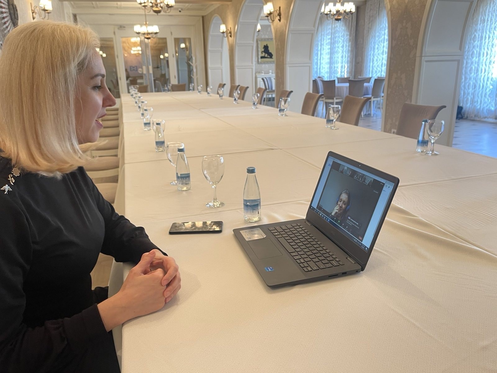Sastanak između MALS-a i UNICEF-a oko koordinisanja integracije UPSHIFT programa u projektu “Opštine za mlade” na Kosovu