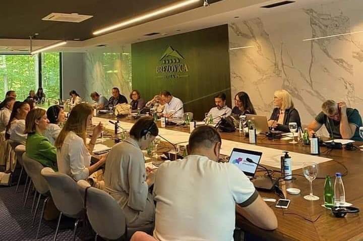 Predstavnice MALS-a učestvovale na radionici koju je organizovala Kancelarija poverenika za jezike i New Social Intiative