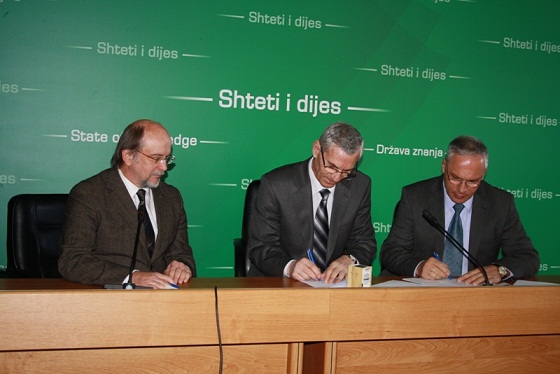 Qeveria zvicerane mbështetë 10 shkolla profesionale në 8 komuna