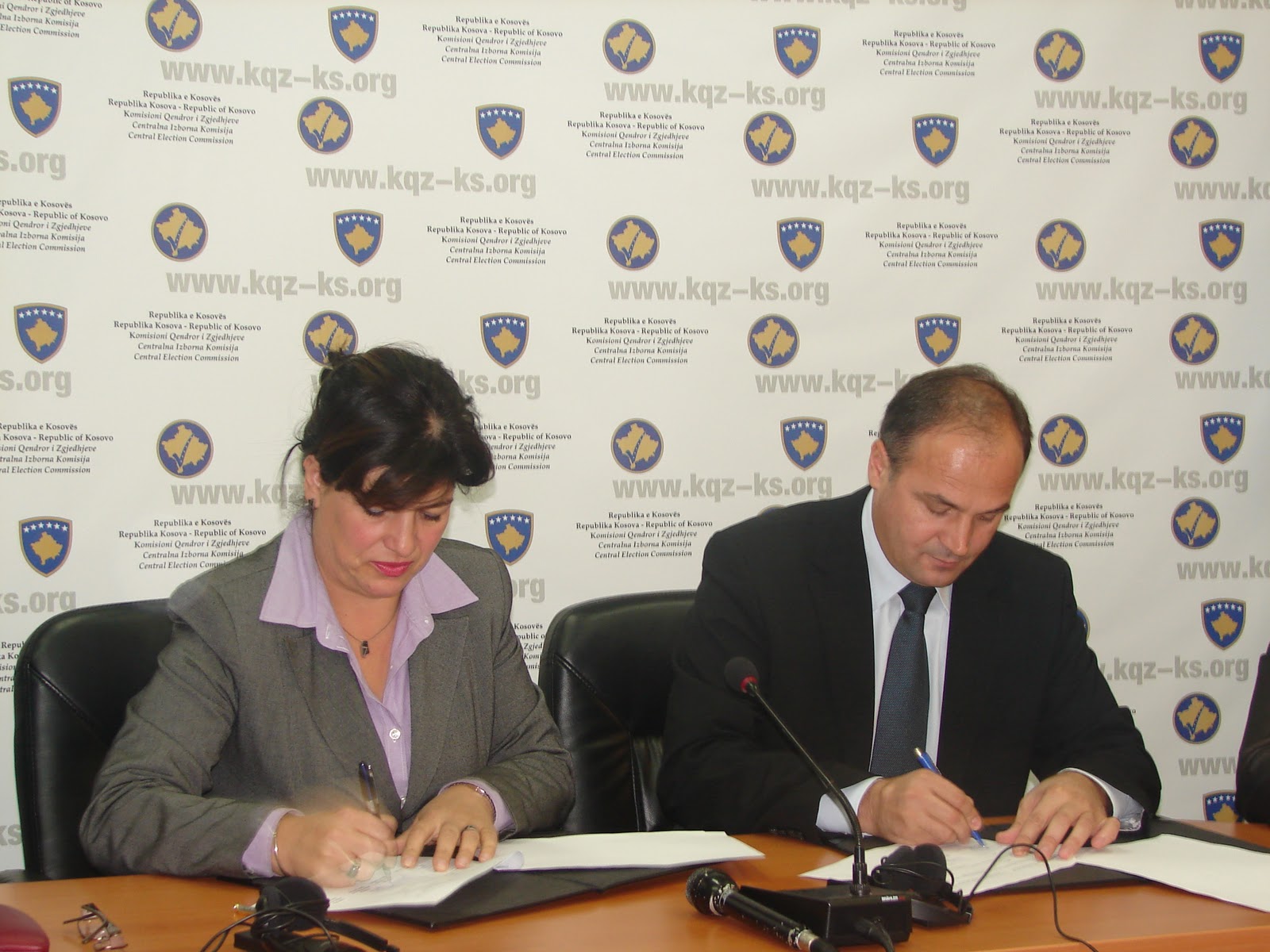 Nënshkruhet Memorandum Mirëkuptimi – shkollat në dispozicion për zgjedhjet e 12 dhjetorit