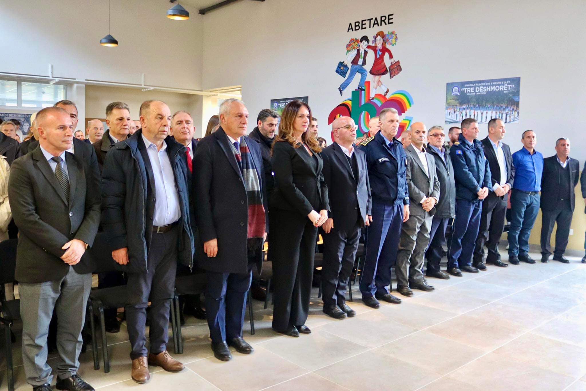 PËRUROHET SHKOLLA E RE “TRE DËSHMORËT” NË VRAJAKË-BRATOTIN TË RAHOVECIT