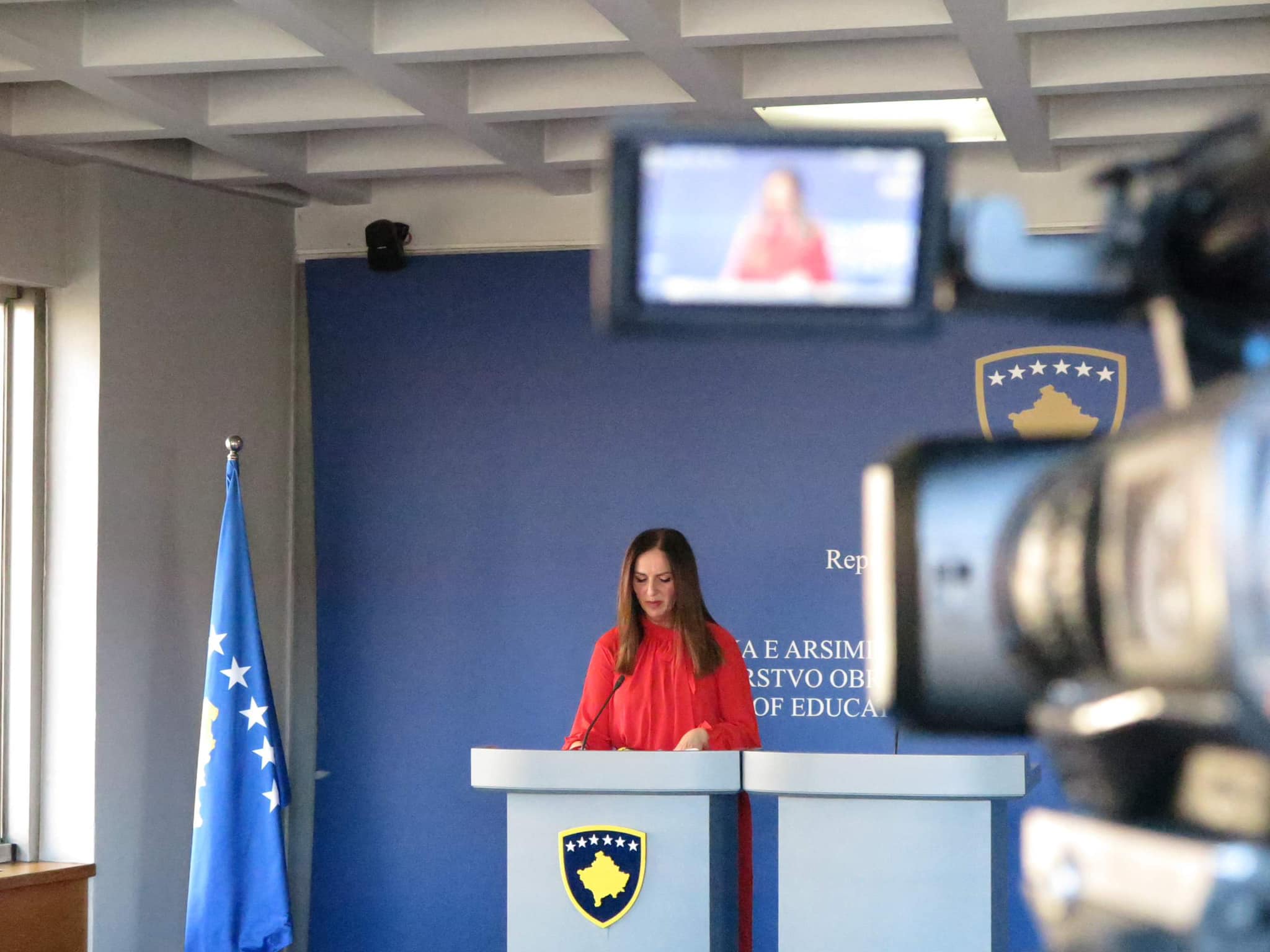 MINISTRJA NAGAVCI MBAJTI KONFERENCËN E FUNDVITIT