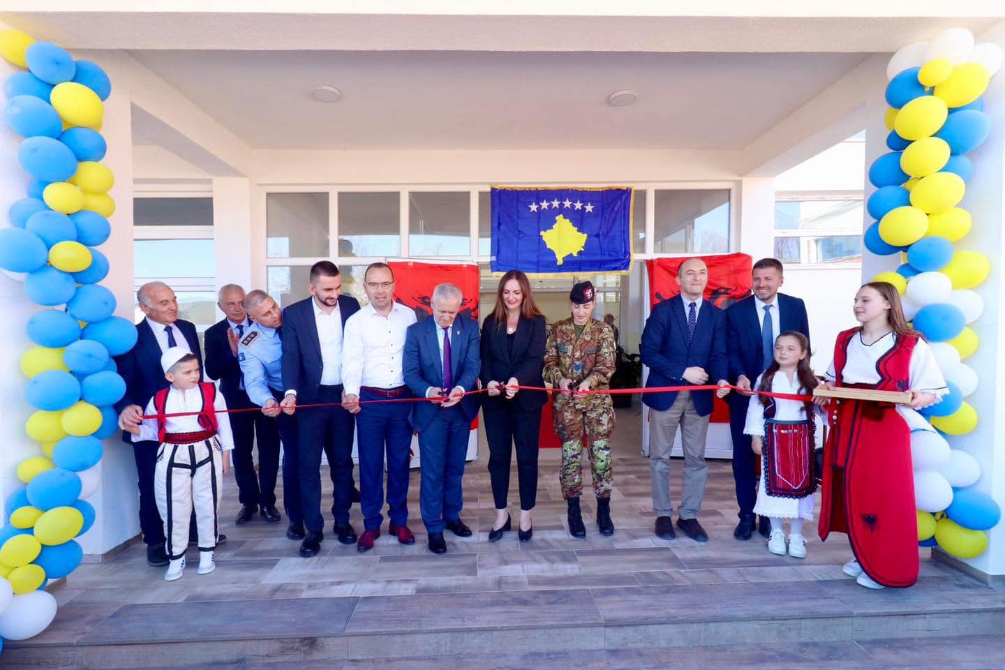 ËSHTË PËRURUAR OBJEKTI I RI I SHKOLLËS “AZEM BEJTA” NË GRABANICË TË KLINËS