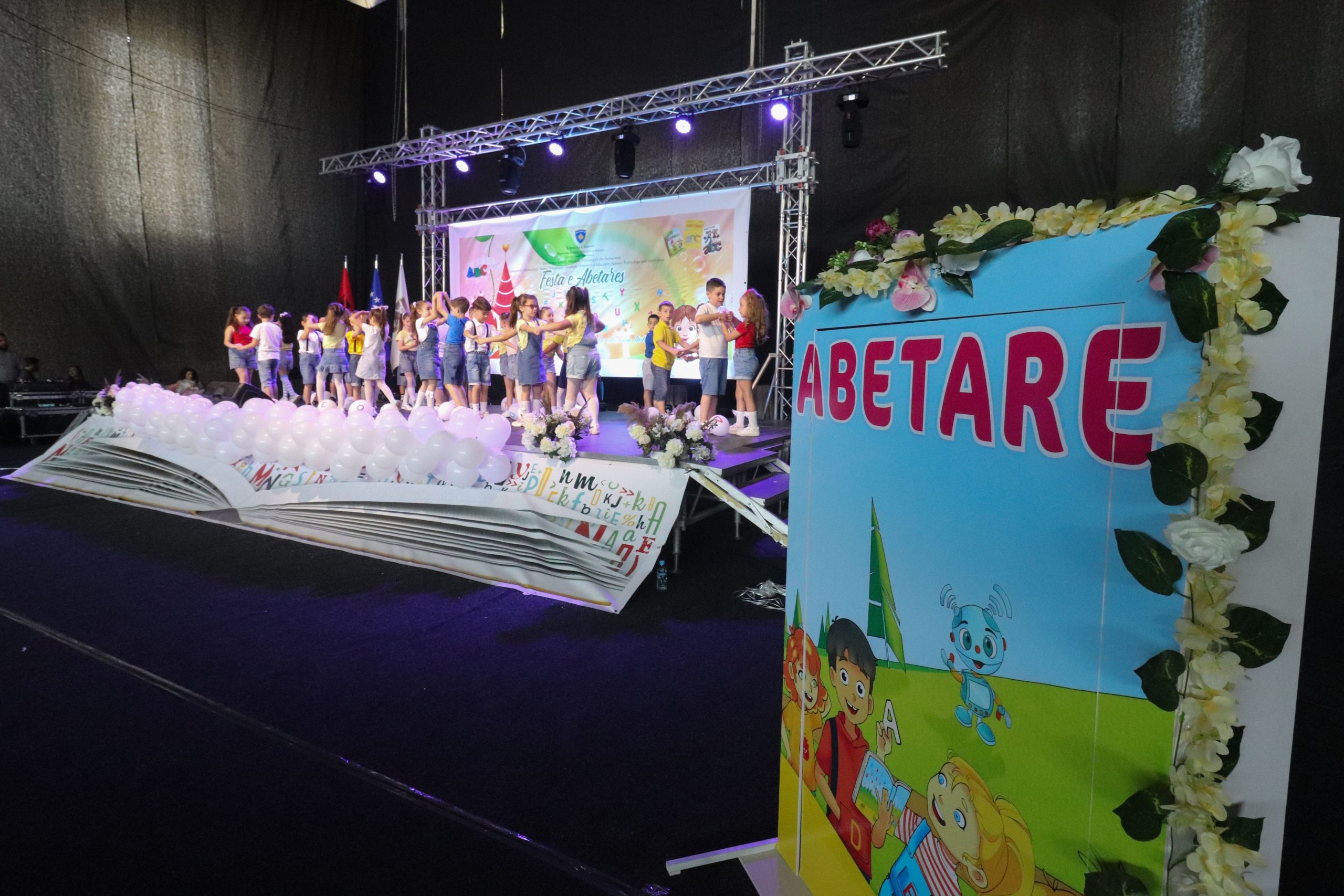 Është mbajtur manifestimi kombëtar “Festa e Abetares”