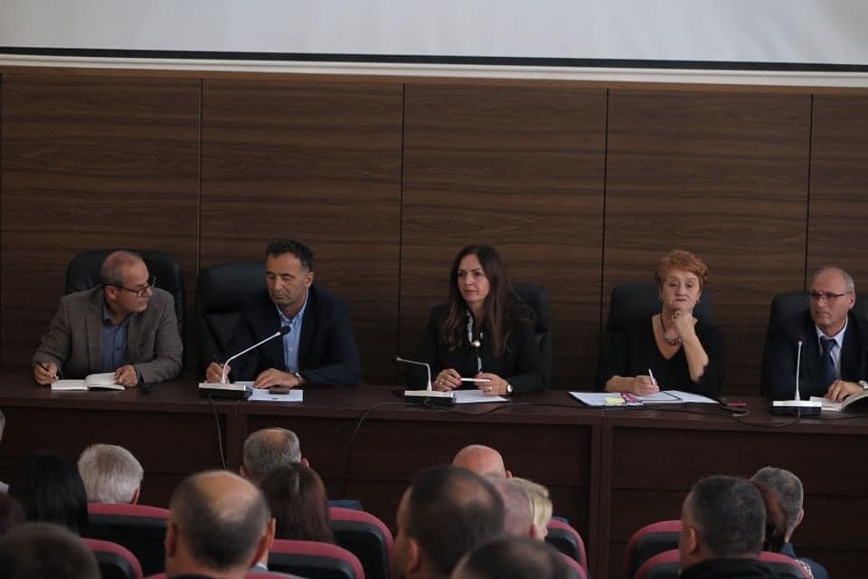 MINISTRJA NAGAVCI KA MARRË PJESË NË TAKIMIN INFORMUES RRETH NDRYSHIMEVE LIGJORE TË LICENCAVE TË MËSIMDHËNËSVE