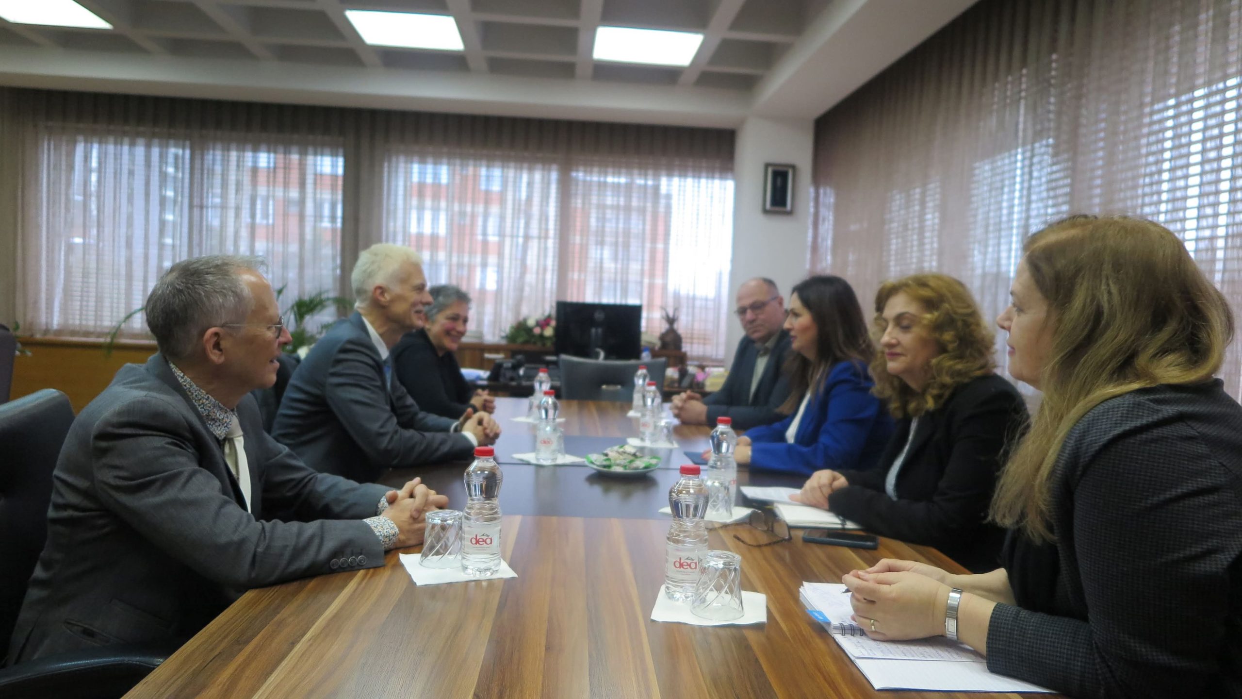 Ministrja Nagavci takoi drejtorin e OECD-së, Andreas Schleicher