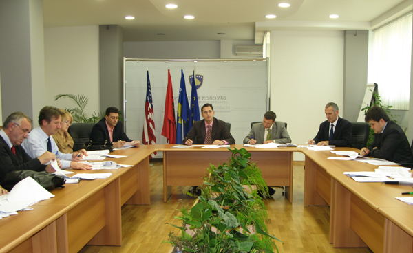 MEM diskuton sfidat për sektorin energjetik nga Raporti i Progresit të KE-së,  për vitin 2009/ 2010
